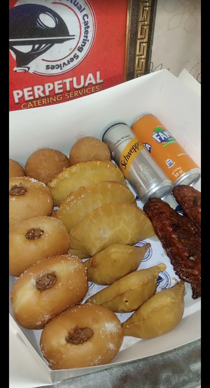 De Perpetual Cakes & Event